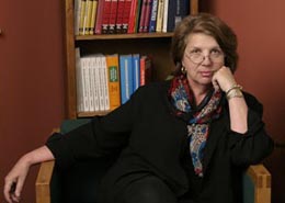 Marsha Linehan utvecklade Dialektisk Beteendeterapi
		f�r att l�ra sj�lvskadande kvinnor b�ttre f�rdigheter att hantera
		�verdrivna k�nslom�ssiga reaktioner